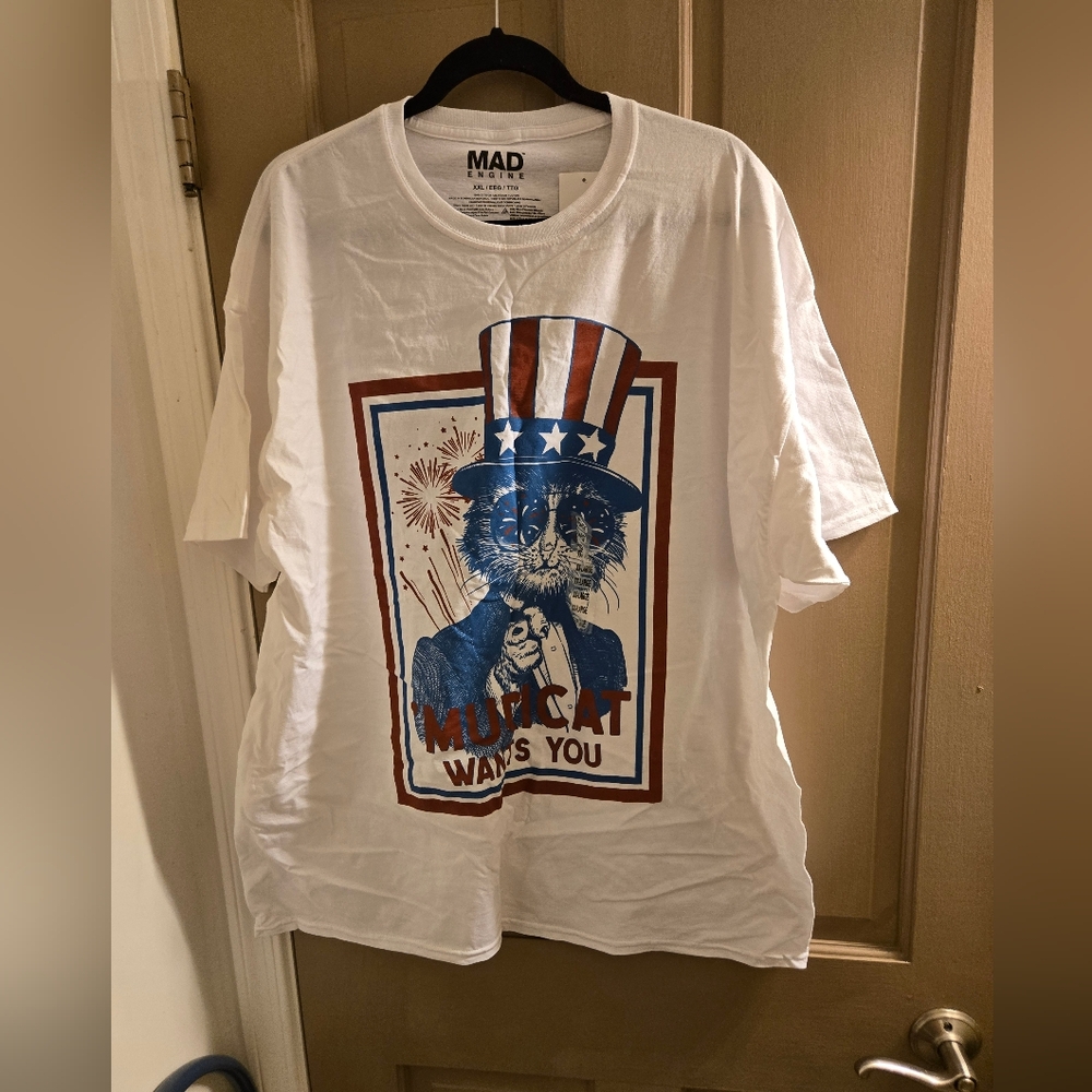 New Mad Engine XXL "Muricat wants you" tshirt